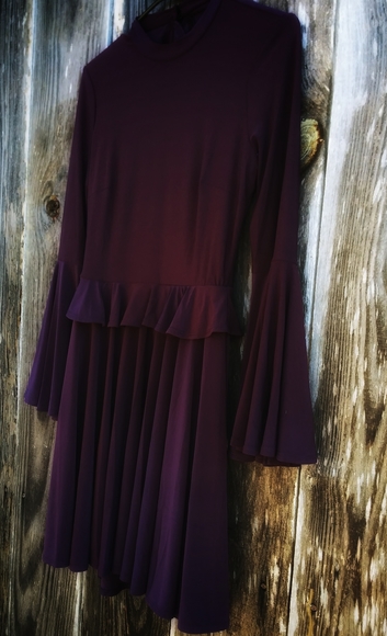 NWT Asos Plum Purple Bell Sleeve Dress US Size 6 - Picture 2 of 7